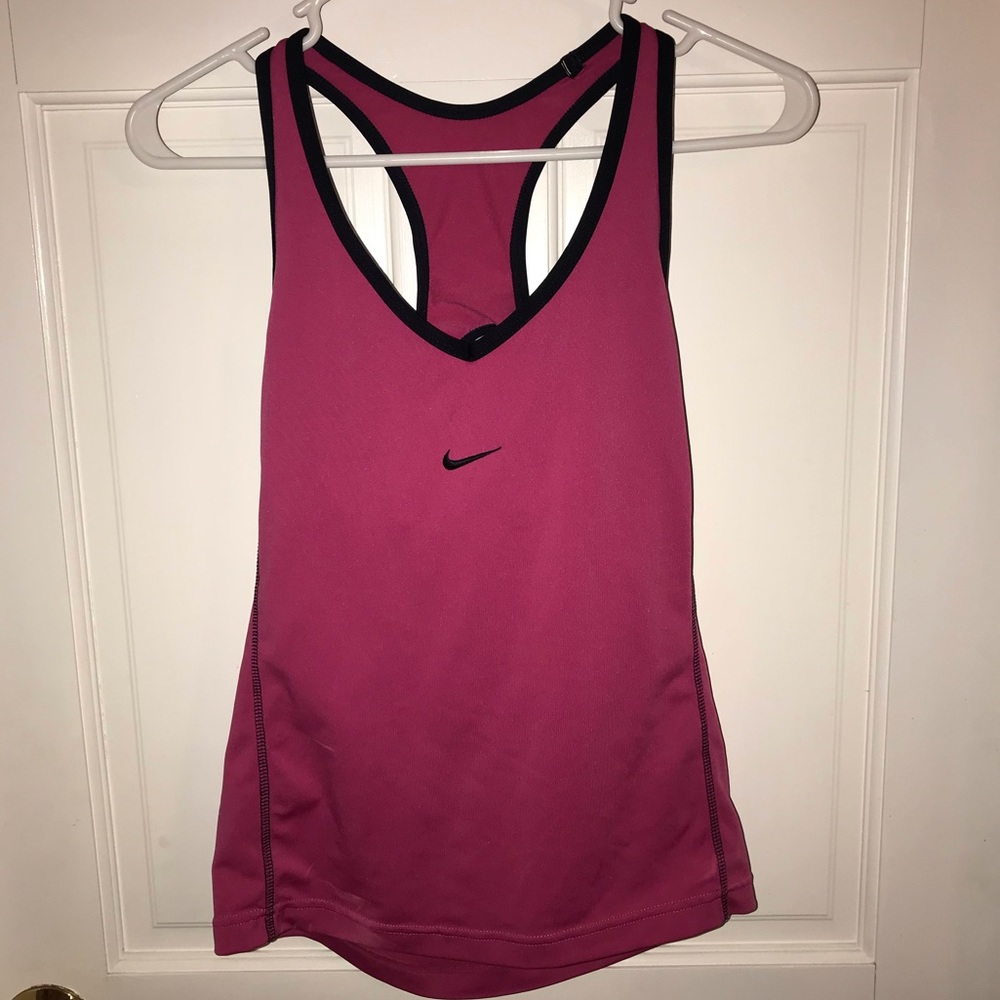 Nike Pink Women’s tank top, built in sports bra.